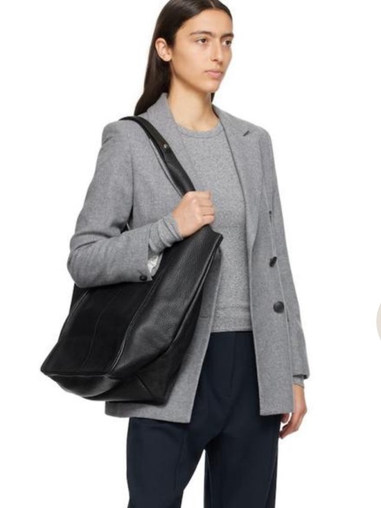 rag & bone Tops - RAG & BONE
ESSENTIAL LONG SLEEVE T-SHIRT - GRAY
$165.00 size S small Gently used